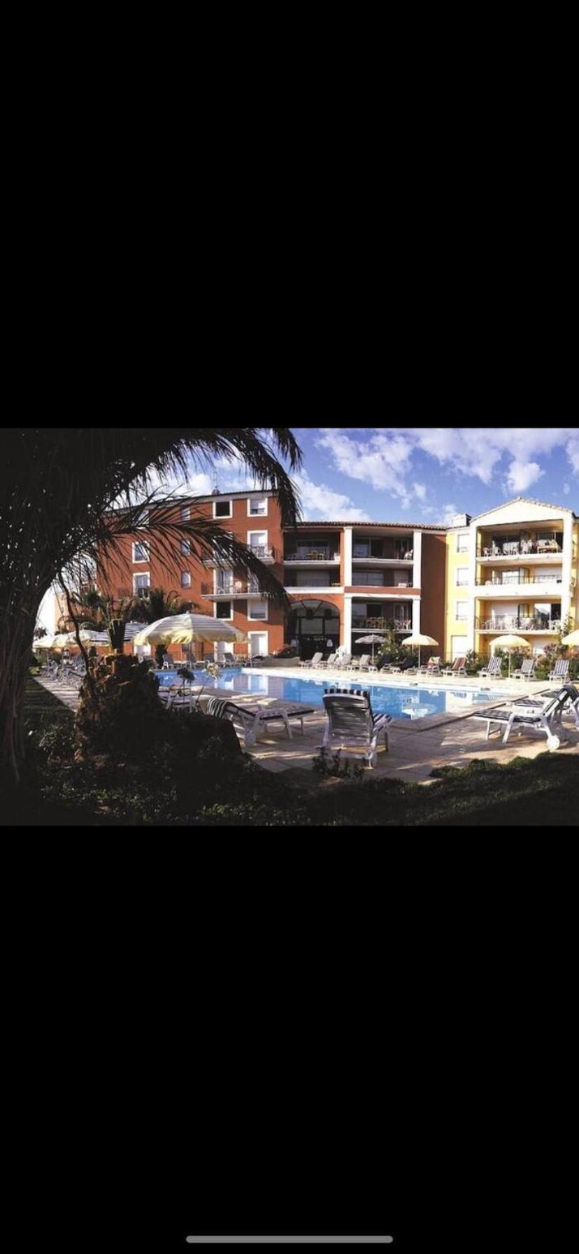 Residence 4 Etoiles Port Marine Sainte-Maxime Exterior foto